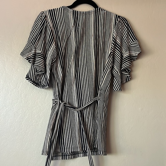 Free people Striped Wrap Top M Navy and Cream Butterfly Sleeve - Picture 3 of 5